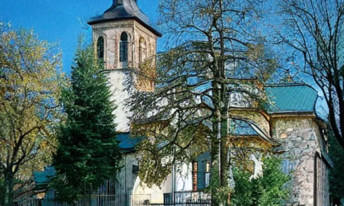 Kostel svatých Petra a Pavla (Petrovice) – iluminace