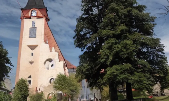 Kostel svatých Petra a Pavla (Skviřín) – noc