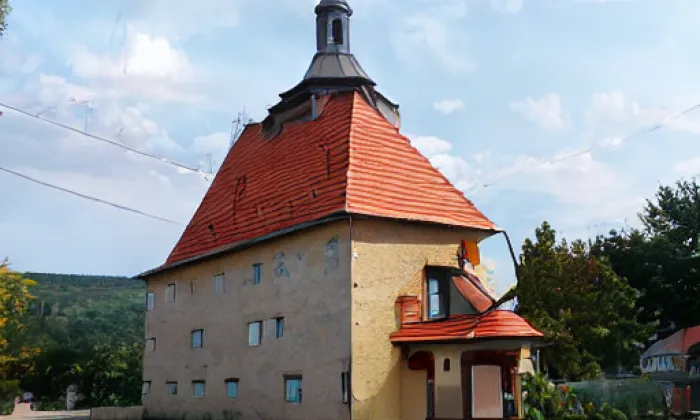 kostel svatého Bartoloměje (Brada) – autumn