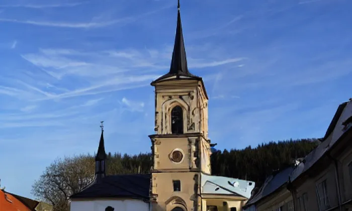 Kostel svatého Bartoloměje (Frymburk) – noc