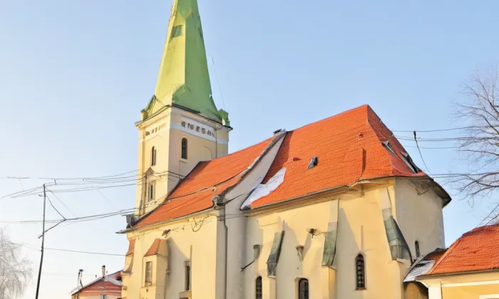 kostel svatého Bartoloměje (Kunětice) – winter