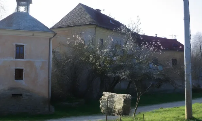 Kostel svatého Bartoloměje (Lípa) – spring