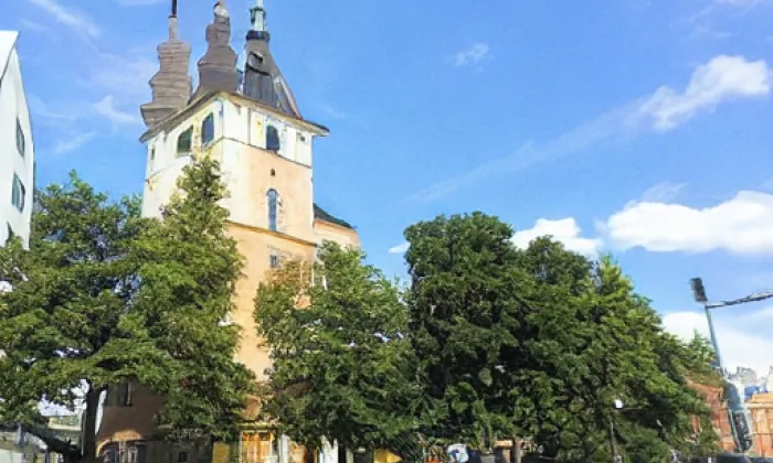 Kostel svatého Cyrila a Metoděje (Nebušice) – summer