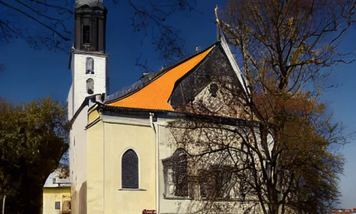 kostel svatého Františka Xaverského v Opařanech – iluminace