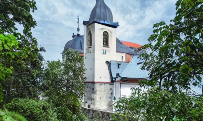 Kostel svatého Jakuba Většího (Guntramovice) – noc