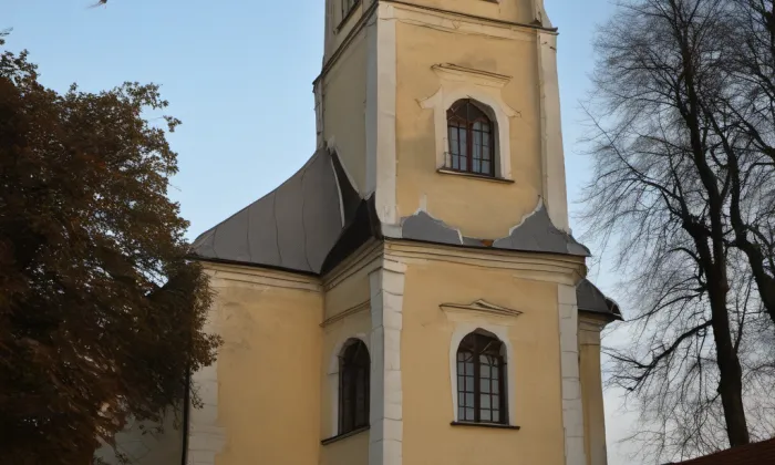 Kostel svatého Jana Křtitele (Mladkov) – noc