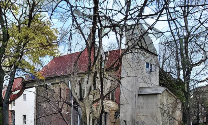 Kostel svatého Jana Nepomuckého (Velká Chuchle) – spring