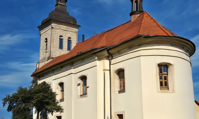 Kostel svatého Jiří (Chlum) – autumn