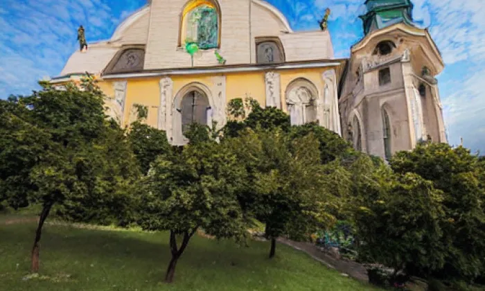 Kostel svatého Martina v Cerhovicích – noc
