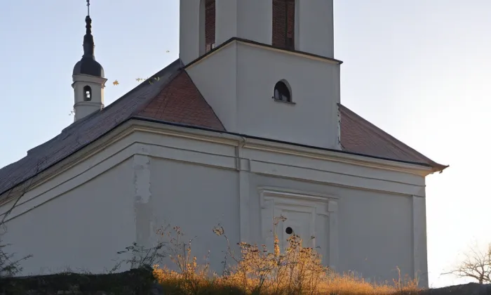 Kostel svatého Michaela archanděla (Kujavy) – noc