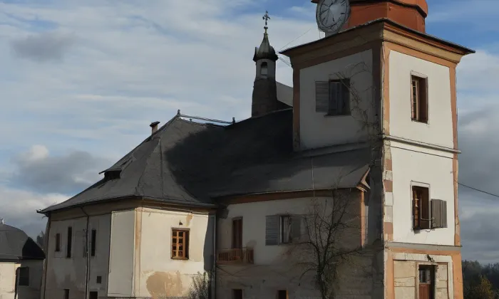 Kostel svatého Mikuláše (Horní Branná) – autumn