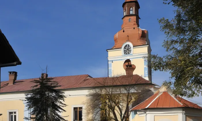 Kostel svatého Petra a Pavla (Milovice u Hořic) – winter