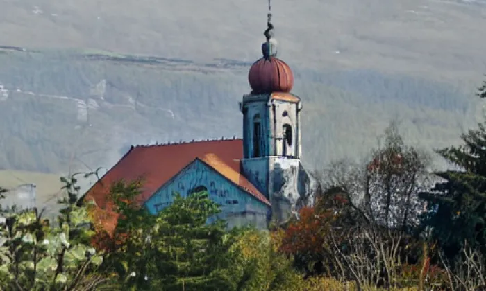 Kostel svatého Petra a Pavla (Podbořany) – summer