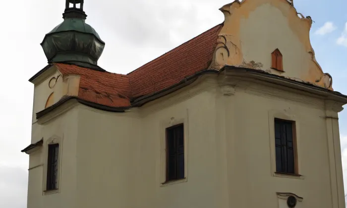 kostel svatého Petra a Pavla v Doksanech – autumn