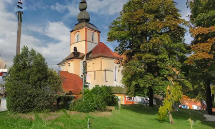 Kostel svatého Prokopa (Semčice) – summer