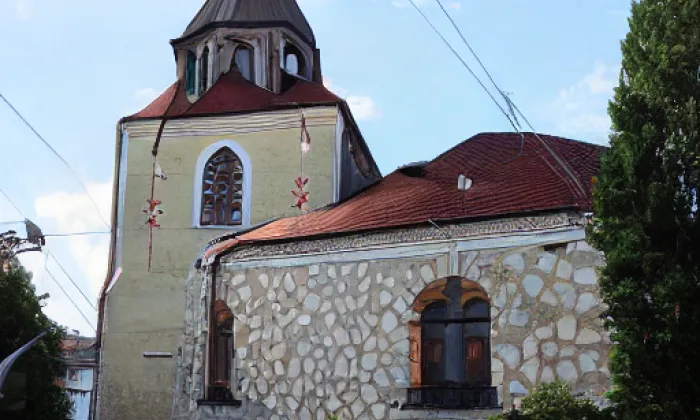 kostel svatého Václava (Konojedy) – autumn