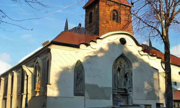 Kostel svatého Václava (Paseky nad Jizerou) – summer