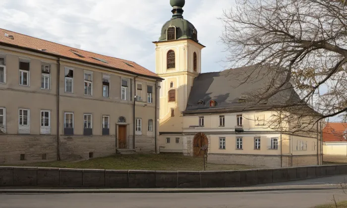 Kostel svatého Václava (Ratboř) – noc