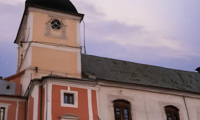 Kostel svatého Vojtěcha (Broumov) – noc