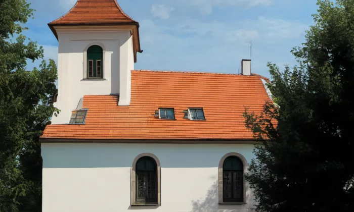 Kostel Všech svatých (Arnultovice) – spring