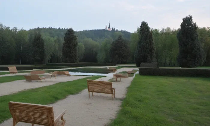 Zámecký park v Holešově – noc