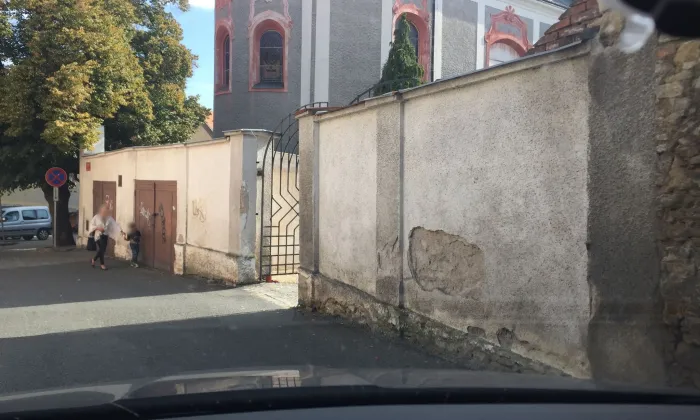 Kamenná kašna v Kutné Hoře