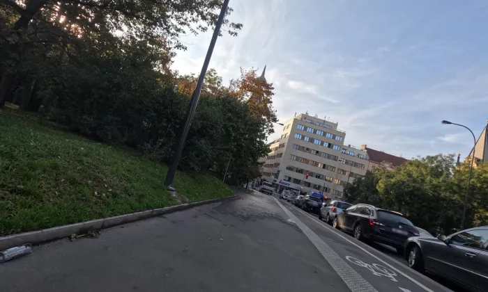 Kašna se sochou svatého Josefa na Karlově náměstí
