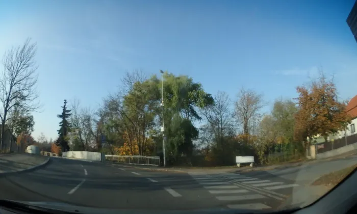 Sloup se sochou Panny Marie (Dolní Počernice)