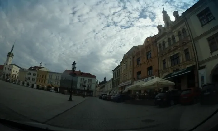 Sloup se sousoším a sochou Panny Marie v Kroměříži
