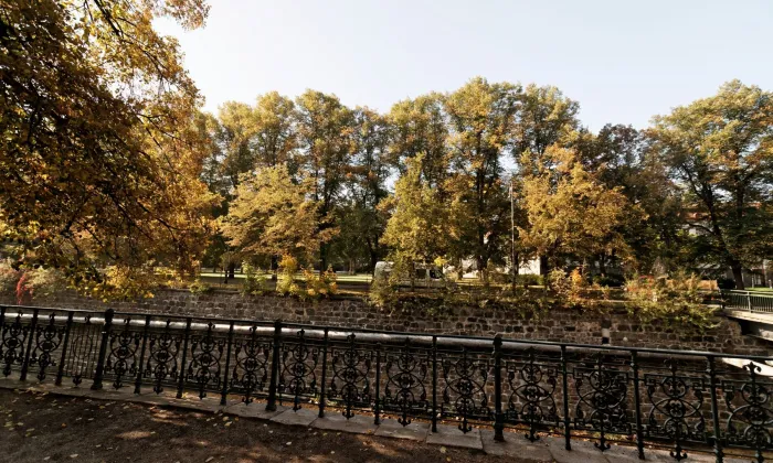 Socha svatého Jana Nepomuckého (Karlovy Vary, 1728)
