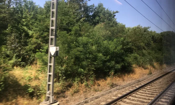 železniční viadukt v Uhříněvsi