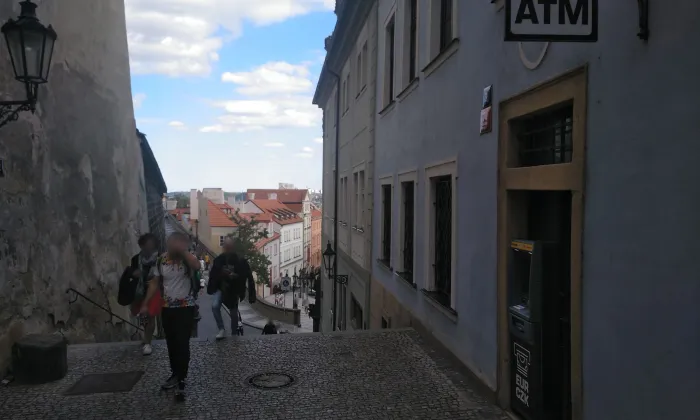 Dům U Zlaté hvězdy (Radnické schody)