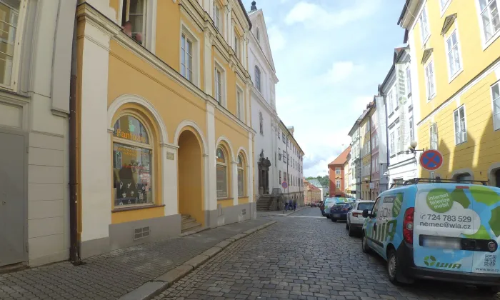 Kamenná 2