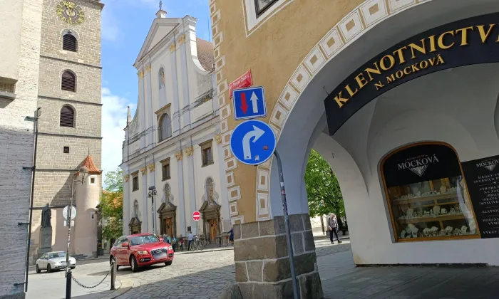 Kanovnická 2