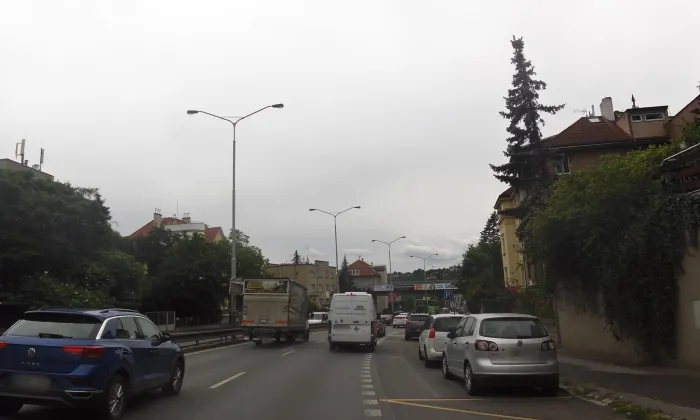 V Holešovičkách 25