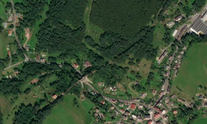 železniční most v Bernarticích – letecký pohled