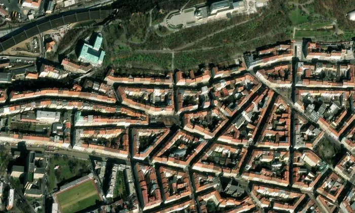 Žižkovské divadlo Járy Cimrmana – letecký pohled