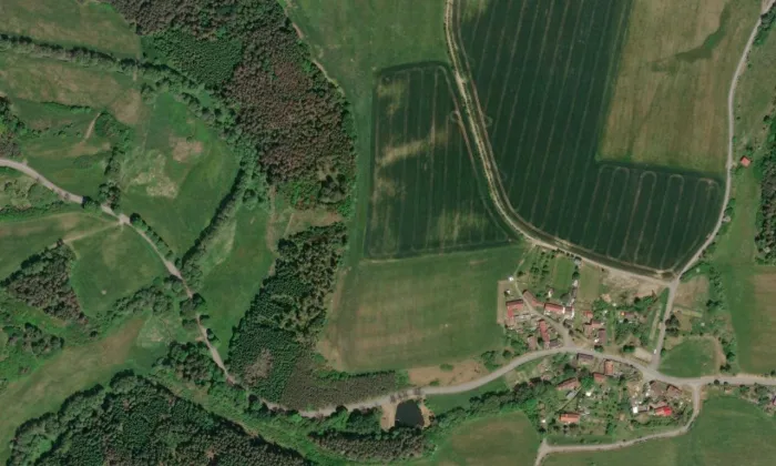 Židovský hřbitov v Ošelíně – letecký pohled