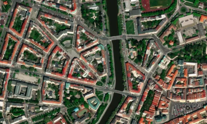 Činžovní dům Josefa Cardy – letecký pohled