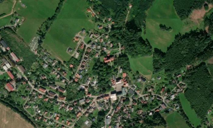 Škola (Malé Svatoňovice) – letecký pohled