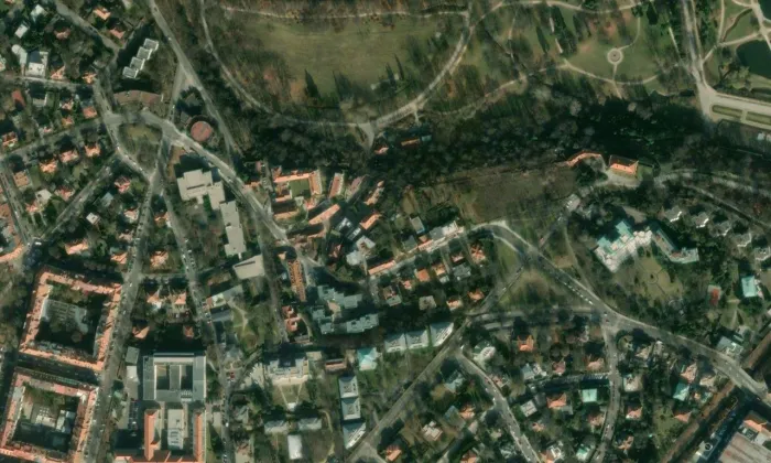 budova bubenečské farnosti – letecký pohled
