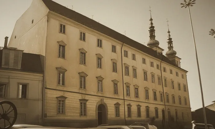 budova jezuitské koleje v Olomouci – historical