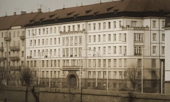 Budova Všeobecného penzijního ústavu – historical
