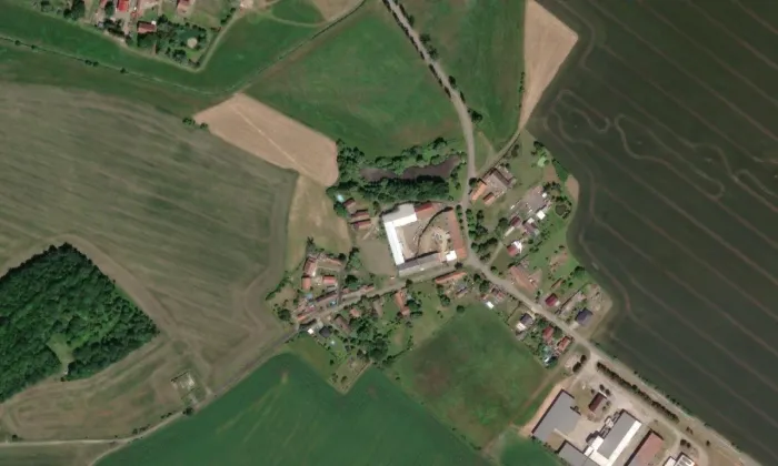 Dům čp. 1 (Chmelovice) – letecký pohled