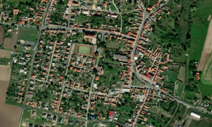 Dům čp. 30 (Rožďalovice) – letecký pohled