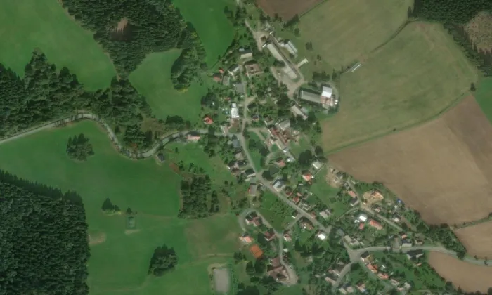 Dům čp. 47 (Daňkovice) – letecký pohled
