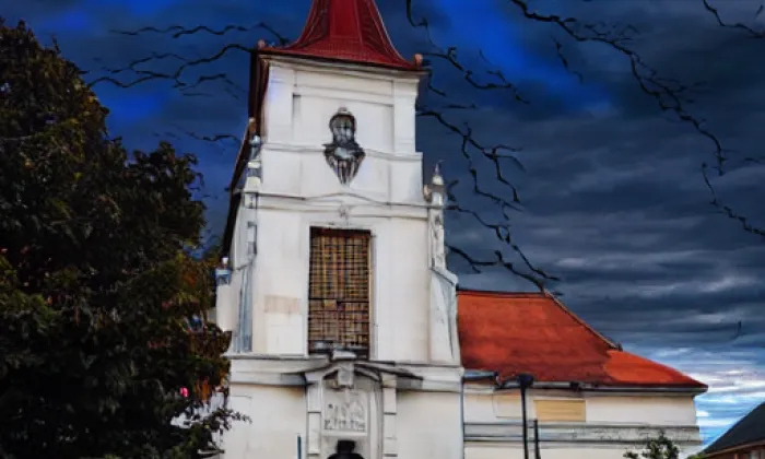 evangelický kostel v Moravči – autumn