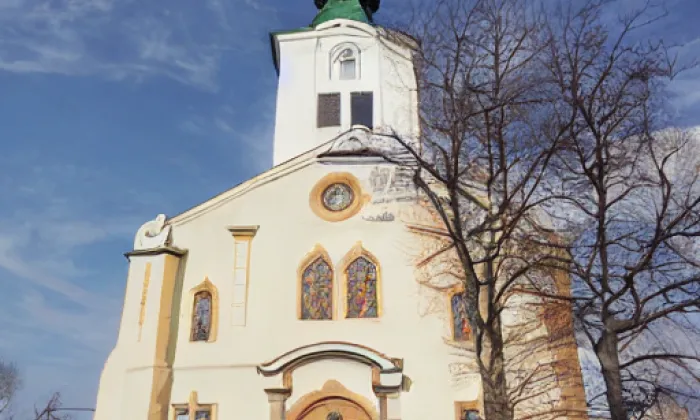 evangelický kostel v Nosislavi – jaro