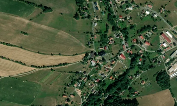 Fara (Roprachtice) – letecký pohled
