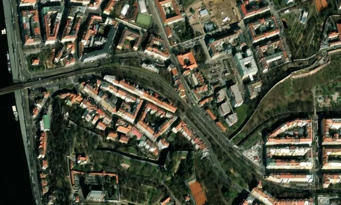 Frühweinovský dům – letecký pohled